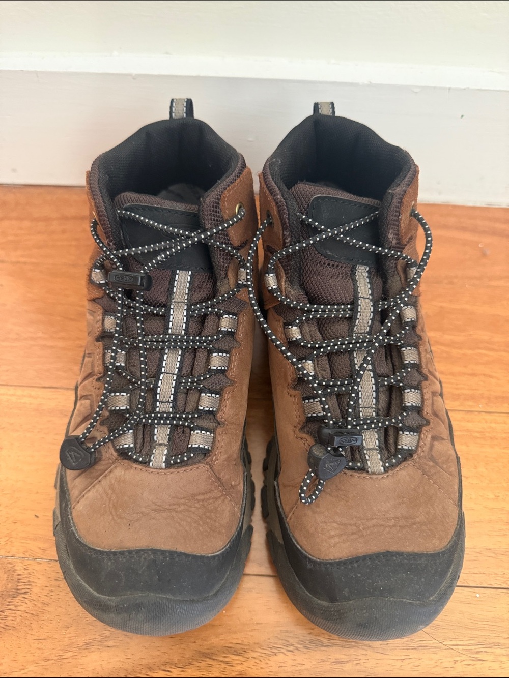 Keen Brown and Black Men's Hiking Boots